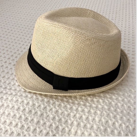 Hat - Picture 1 of 6